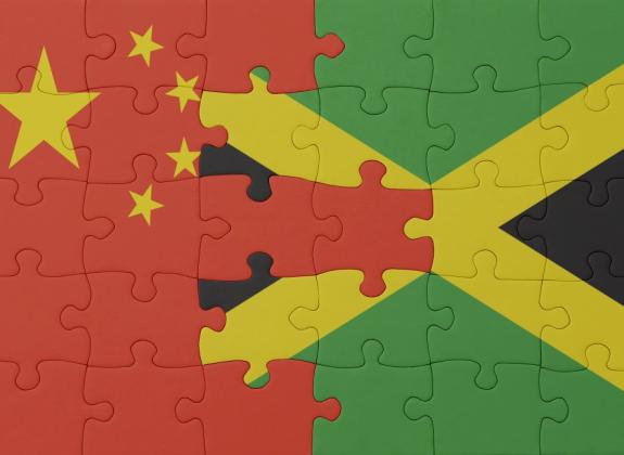 Matthews_Czy Chiny kolonizują Jamajkę